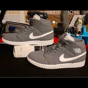 Jordon 1 Mid Cool Grey, size 10